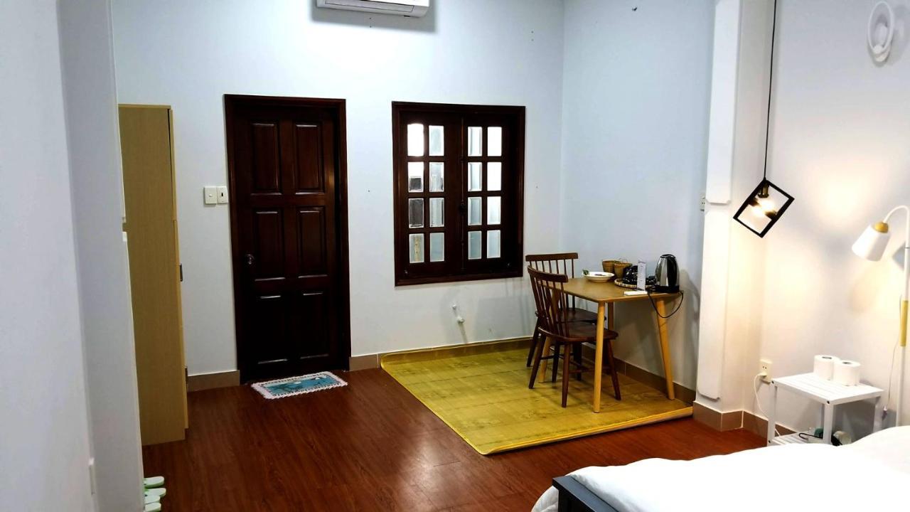 The Roost Hostel Ho Chi Minh City Exterior photo